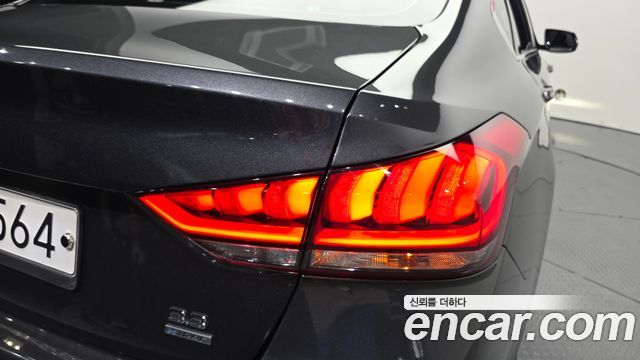Genesis G80 3.3 GDI AWD Luxury 2018 — фото 23