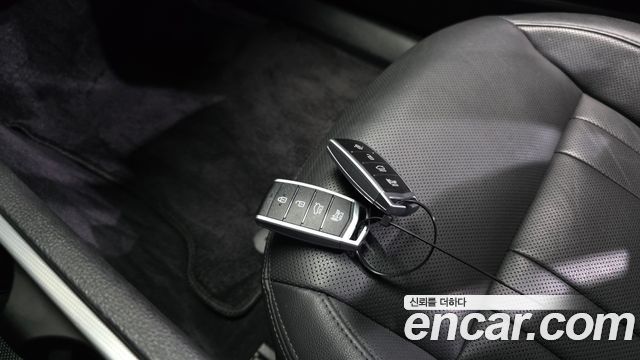 Genesis G80 3.3 GDI AWD Luxury 2018 — фото 29