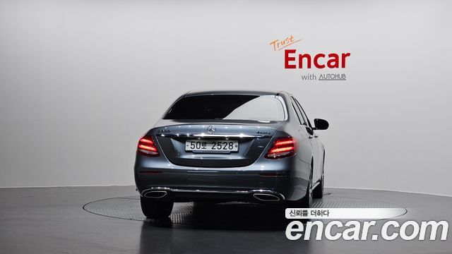 Mercedes-Benz E-Class (W213) E300 4MATIC Avnatgarde 2019 — фото 4
