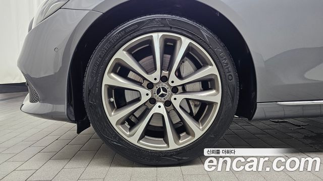 Mercedes-Benz E-Class (W213) E300 4MATIC Avnatgarde 2019 — фото 5