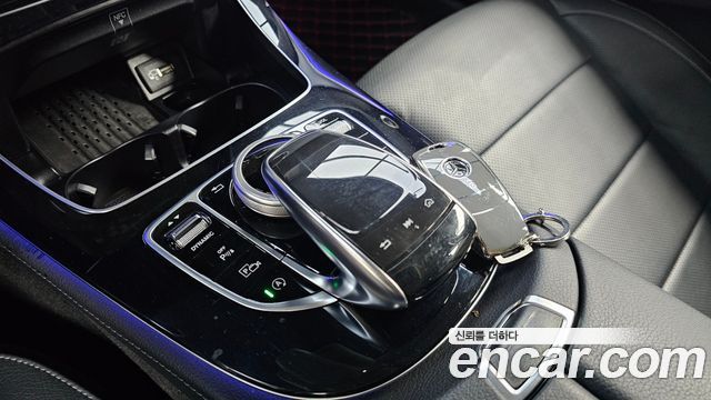 Mercedes-Benz E-Class (W213) E300 4MATIC Avnatgarde 2019 — фото 17