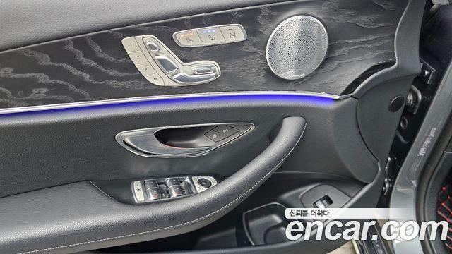 Mercedes-Benz E-Class (W213) E300 4MATIC Avnatgarde 2019 — фото 20