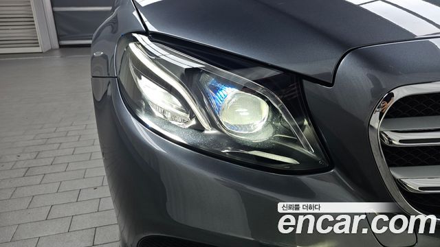 Mercedes-Benz E-Class (W213) E300 4MATIC Avnatgarde 2019 — фото 22