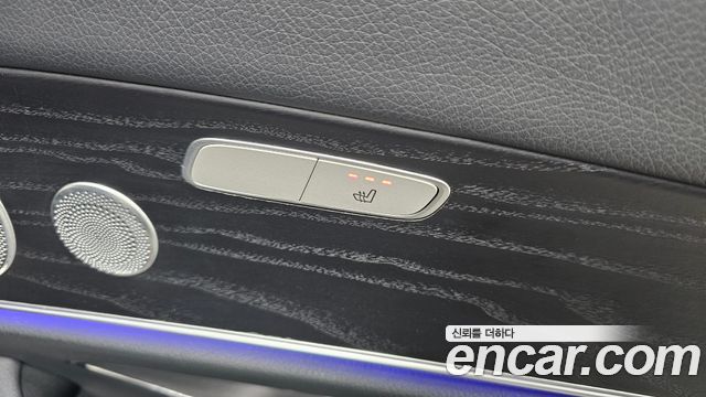 Mercedes-Benz E-Class (W213) E300 4MATIC Avnatgarde 2019 — фото 28