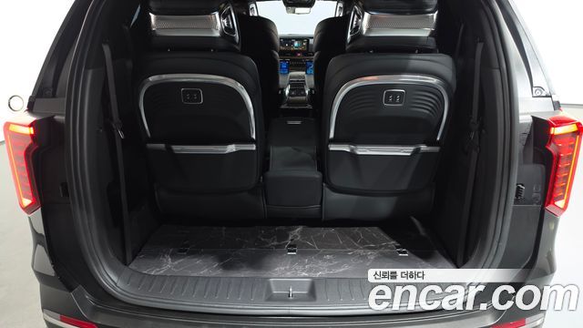 Kia Carnival (IV) Gasoline 9-Seater Hi Limousine (7-seater Limousine(Special vehicle) 2025 — фото 20