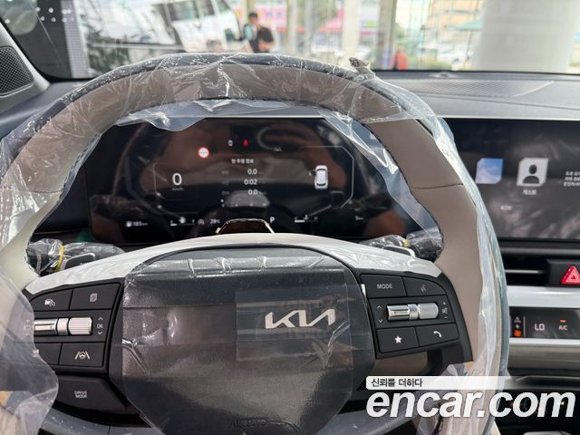Kia Sportage (V) Gasoline 1.6 Turbo 2WD Signature X Line 2026 — фото 8