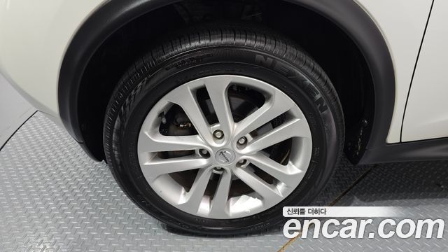 Nissan Juke 1.6 SV F15 2014 — фото 5