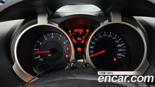 Nissan Juke 1.6 SV F15 2014 — фото 8
