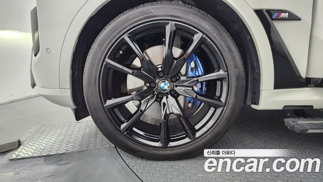 BMW X7 (G07) M60i xDrive M sport 6STR 2024 — фото 5