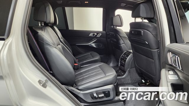 BMW X7 (G07) M60i xDrive M sport 6STR 2024 — фото 11