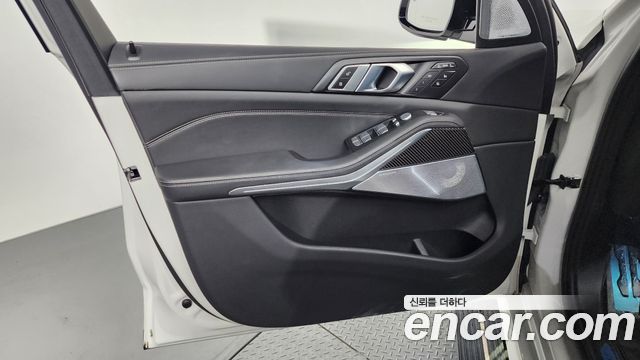 BMW X7 (G07) M60i xDrive M sport 6STR 2024 — фото 24