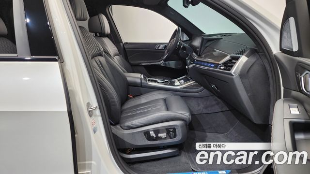 BMW X7 (G07) M60i xDrive M sport 6STR 2024 — фото 26