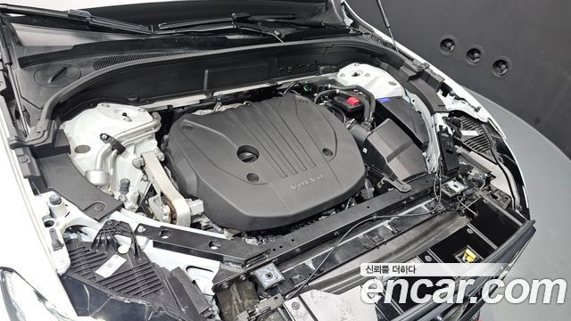 Volvo XC60 (II) B5 Ultra Bright 2025 — фото 6