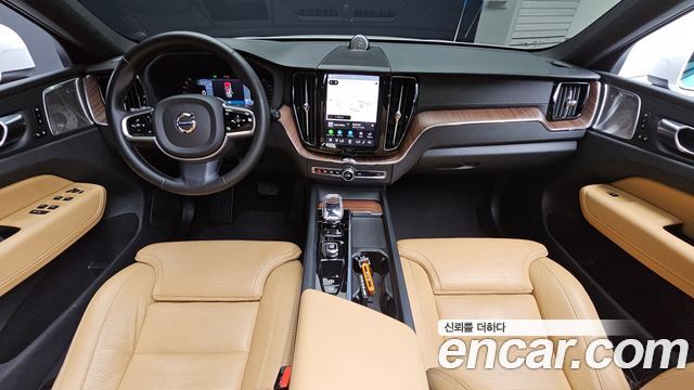Volvo XC60 (II) B5 Ultra Bright 2025 — фото 7