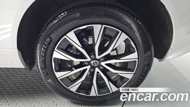 Volvo XC60 (II) B5 Ultra Bright 2025 — фото 21