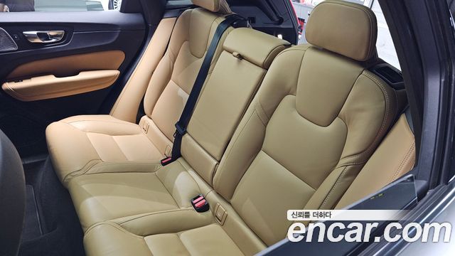 Volvo XC60 (II) B5 Ultra Bright 2025 — фото 29