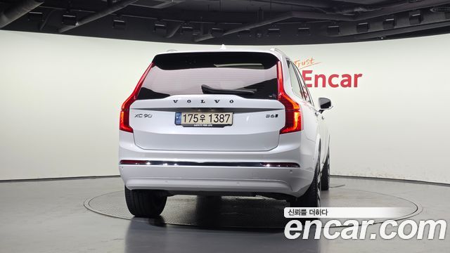 Volvo XC90 (II) B6 Ultimate Bright 2023 — фото 4