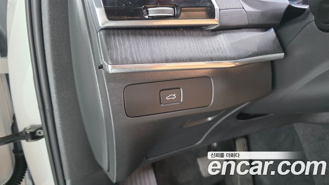 Volvo XC90 (II) B6 Ultimate Bright 2023 — фото 37