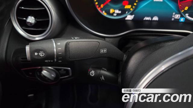 Mercedes-Benz GLC-Class (X253) GLC300 4MATIC Premium Coupe 2020 — фото 32