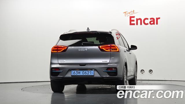 Kia Niro EV Prestige 2022 — фото 4