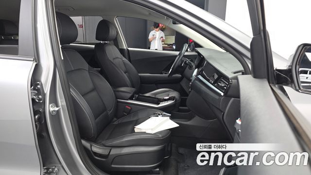 Kia Niro EV Prestige 2022 — фото 11