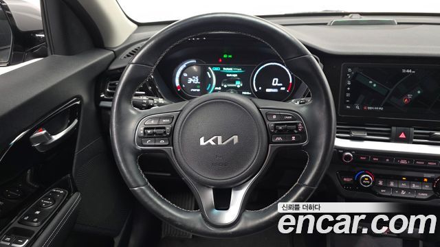 Kia Niro EV Prestige 2022 — фото 13