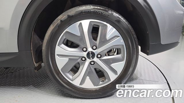 Kia Niro EV Prestige 2022 — фото 21