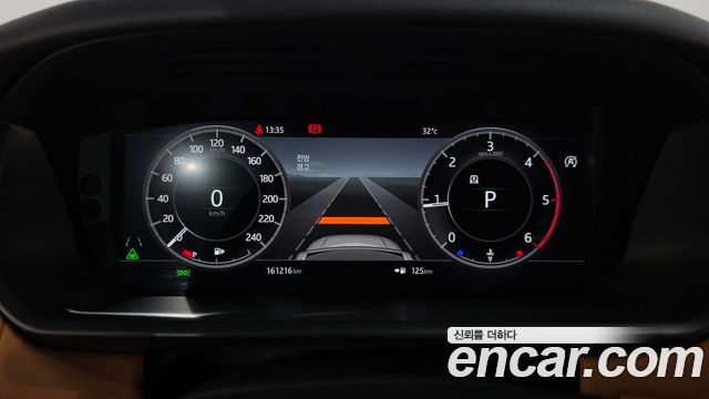 Land Rover Discovery 5 3.0 TD6 HSE Luxury 2018 — фото 8