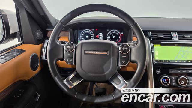 Land Rover Discovery 5 3.0 TD6 HSE Luxury 2018 — фото 15