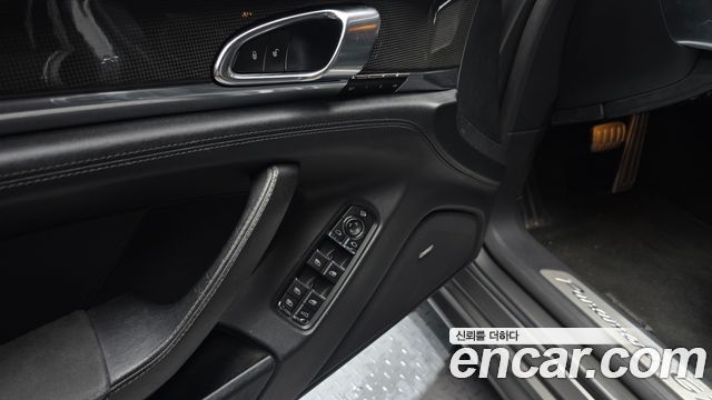 Porsche Panamera 4.8 GTS 970 2014 — фото 18