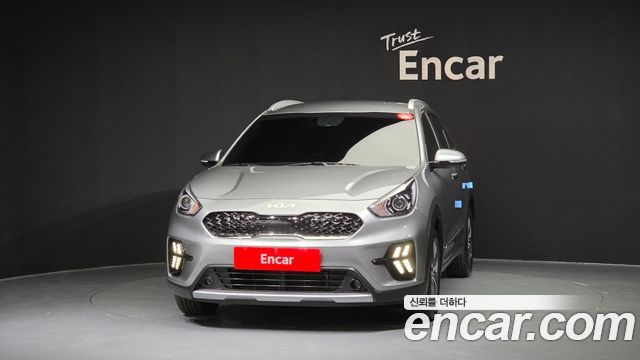 Kia Niro 1.6 HEV Prestige 2022 — фото 3