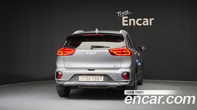 Kia Niro 1.6 HEV Prestige 2022 — фото 4