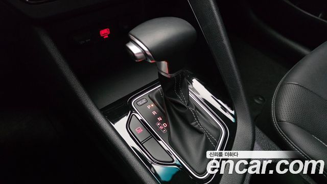 Kia Niro 1.6 HEV Prestige 2022 — фото 9