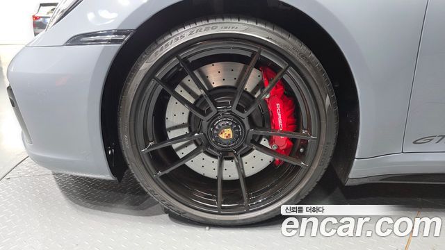 Porsche 911 (992) Carrera 4 GTS Cabriolet 2023 — фото 5