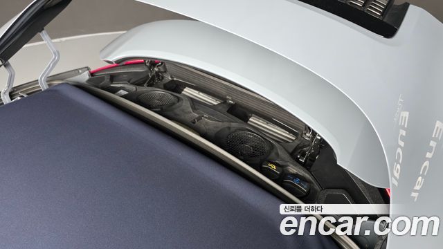 Porsche 911 (992) Carrera 4 GTS Cabriolet 2023 — фото 6