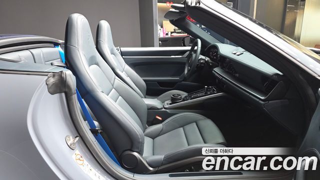 Porsche 911 (992) Carrera 4 GTS Cabriolet 2023 — фото 11