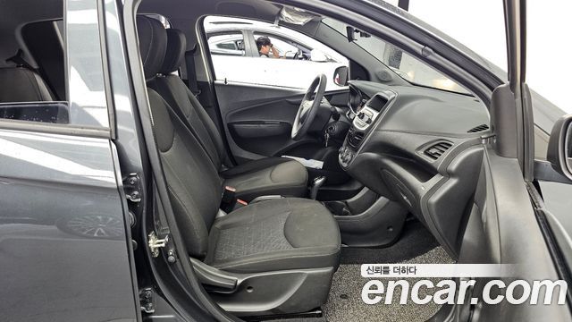 Chevrolet Spark LS Basic 2019 — фото 11