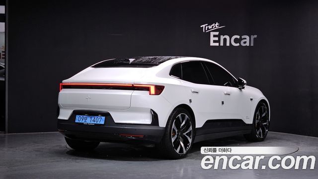Polestar 4 Long Range Duel Moter 2025 — фото 2