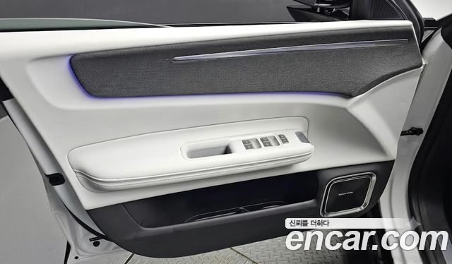 Polestar 4 Long Range Duel Moter 2025 — фото 30