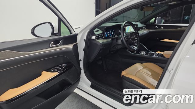 Kia K5 (III) 2.0 Noblesse 2023 — фото 10