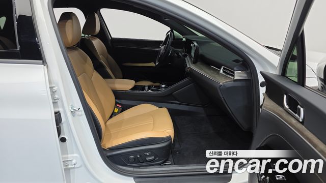 Kia K5 (III) 2.0 Noblesse 2023 — фото 11