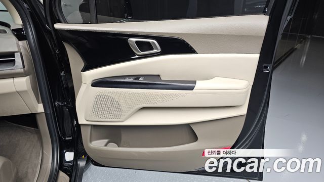 Kia Carnival (IV) Diesel 9-Seater Prestige 2023 — фото 25