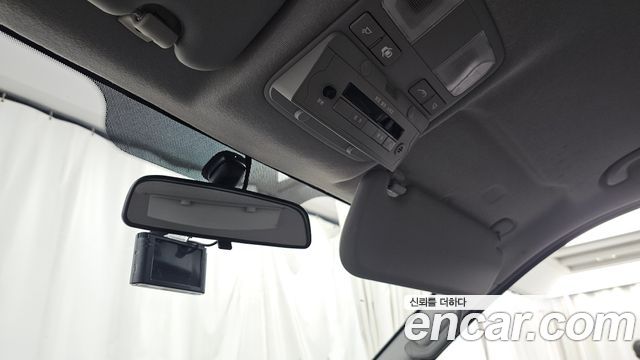Hyundai Grand Starex 4WD School Bus 2020 — фото 17