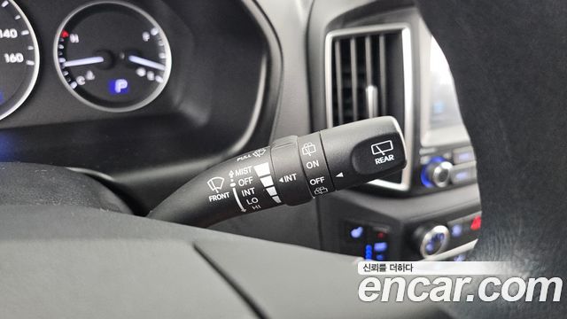 Hyundai Grand Starex 4WD School Bus 2020 — фото 28
