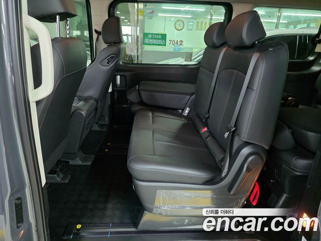Hyundai Staria L3.5 Tourer 11-Seater Modern 2026 — фото 6