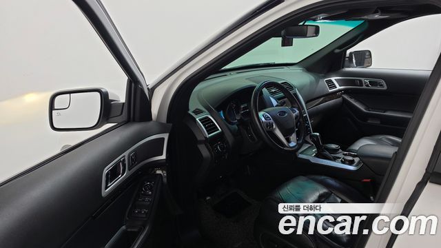 Ford Explorer 3.5 Limited 4WD 5th 2014 — фото 10