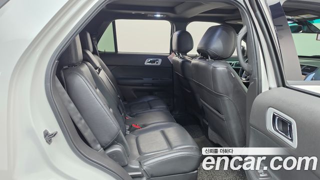 Ford Explorer 3.5 Limited 4WD 5th 2014 — фото 11