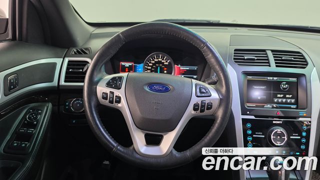 Ford Explorer 3.5 Limited 4WD 5th 2014 — фото 13