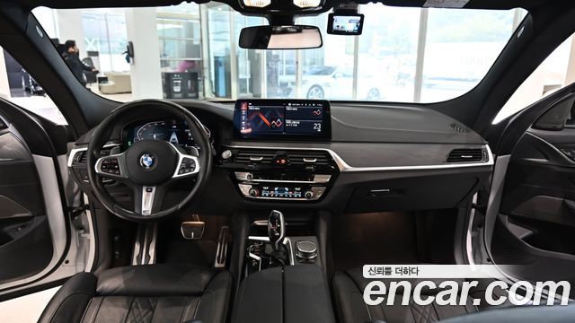 BMW 6 Series GT (G32) 620d xDrive M Sport 2022 — фото 8
