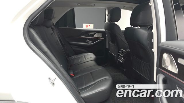 Mercedes-Benz GLE-Class (W167) GLE300d 4MATIC 2023 — фото 12